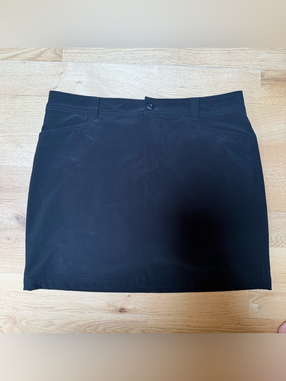 Eddie Bauer Women’s Black Stretch Mini Skort
